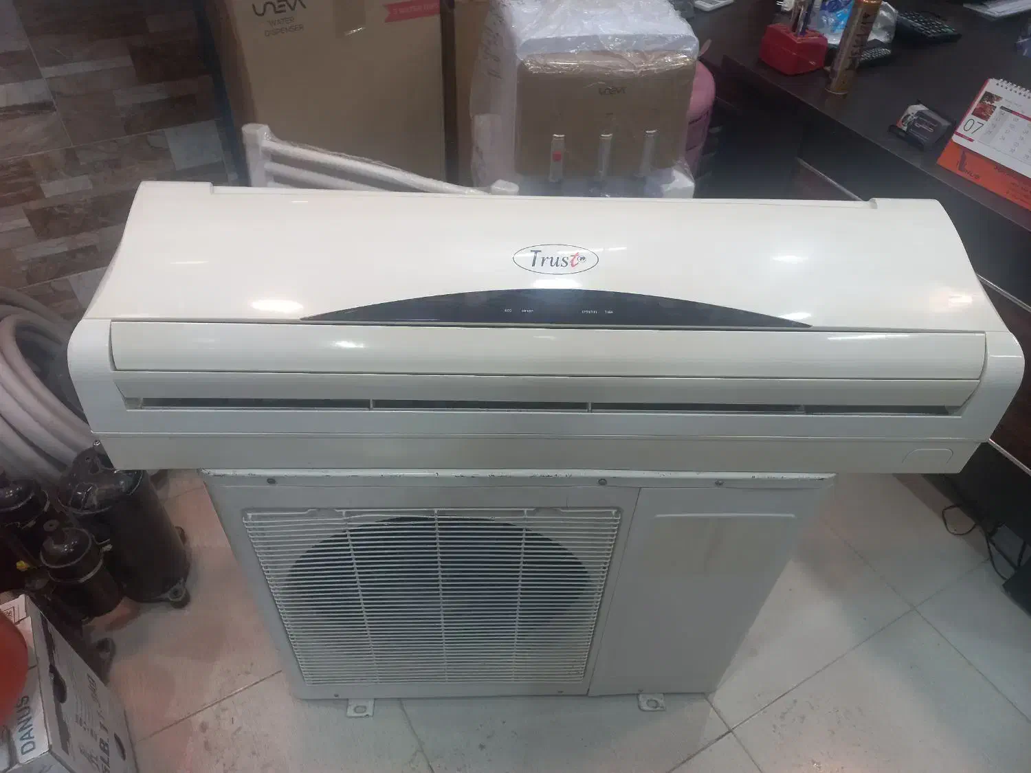 کولر تراست ۲۴۰۰۰ سرد خالی موتور سنگین|کولر گازی و فن‌کوئل|کاشان, شهرک امیرالمومنین|دیوار