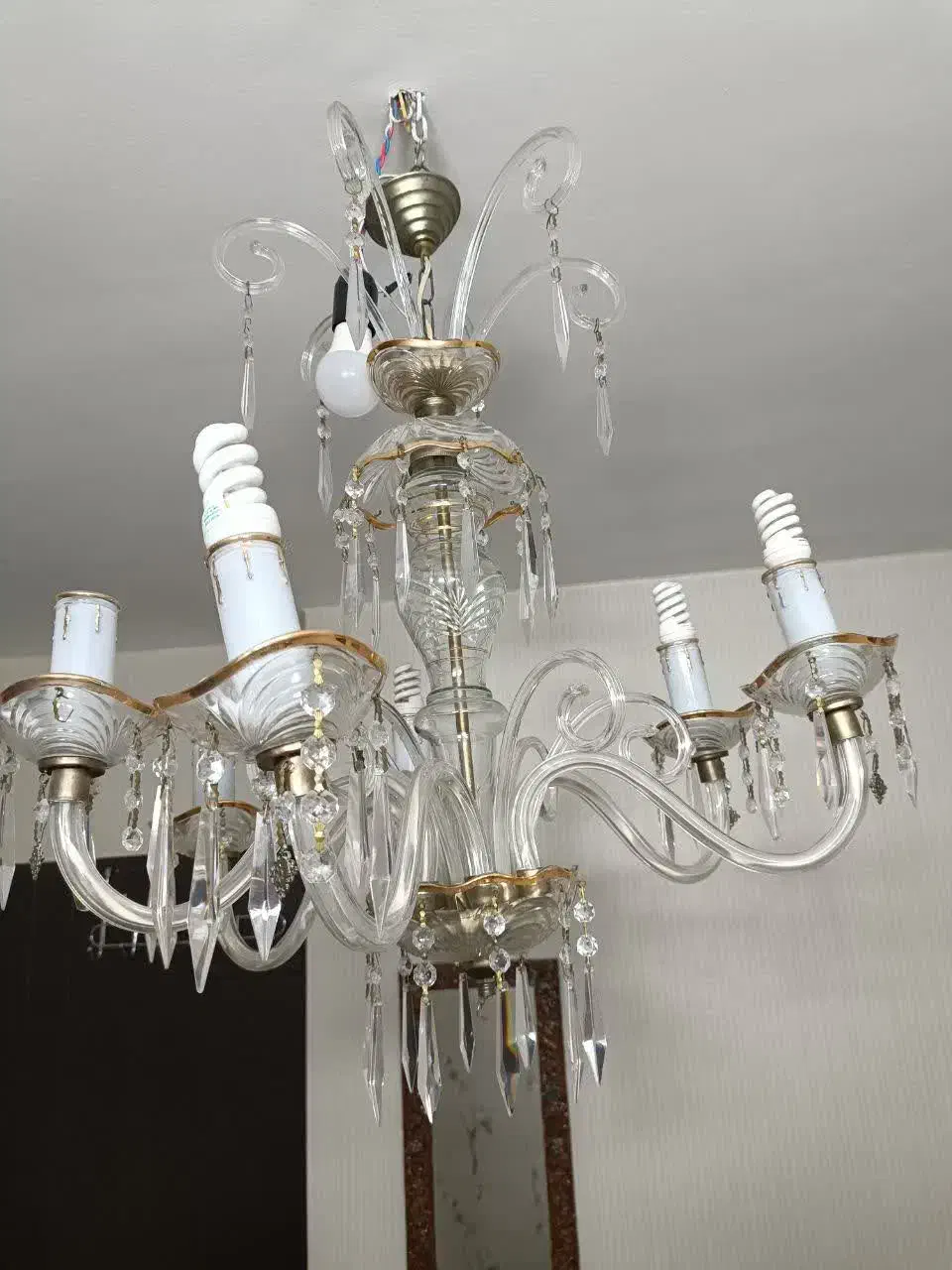 لوستر کریستال قدیمی|لوستر و چراغ آویز|برخوار, |دیوار