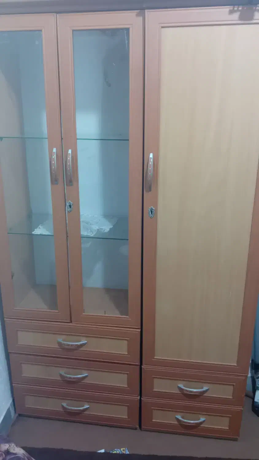 کماد نوجوان|جاکفشی، کمد، دراور|ملایر, |دیوار