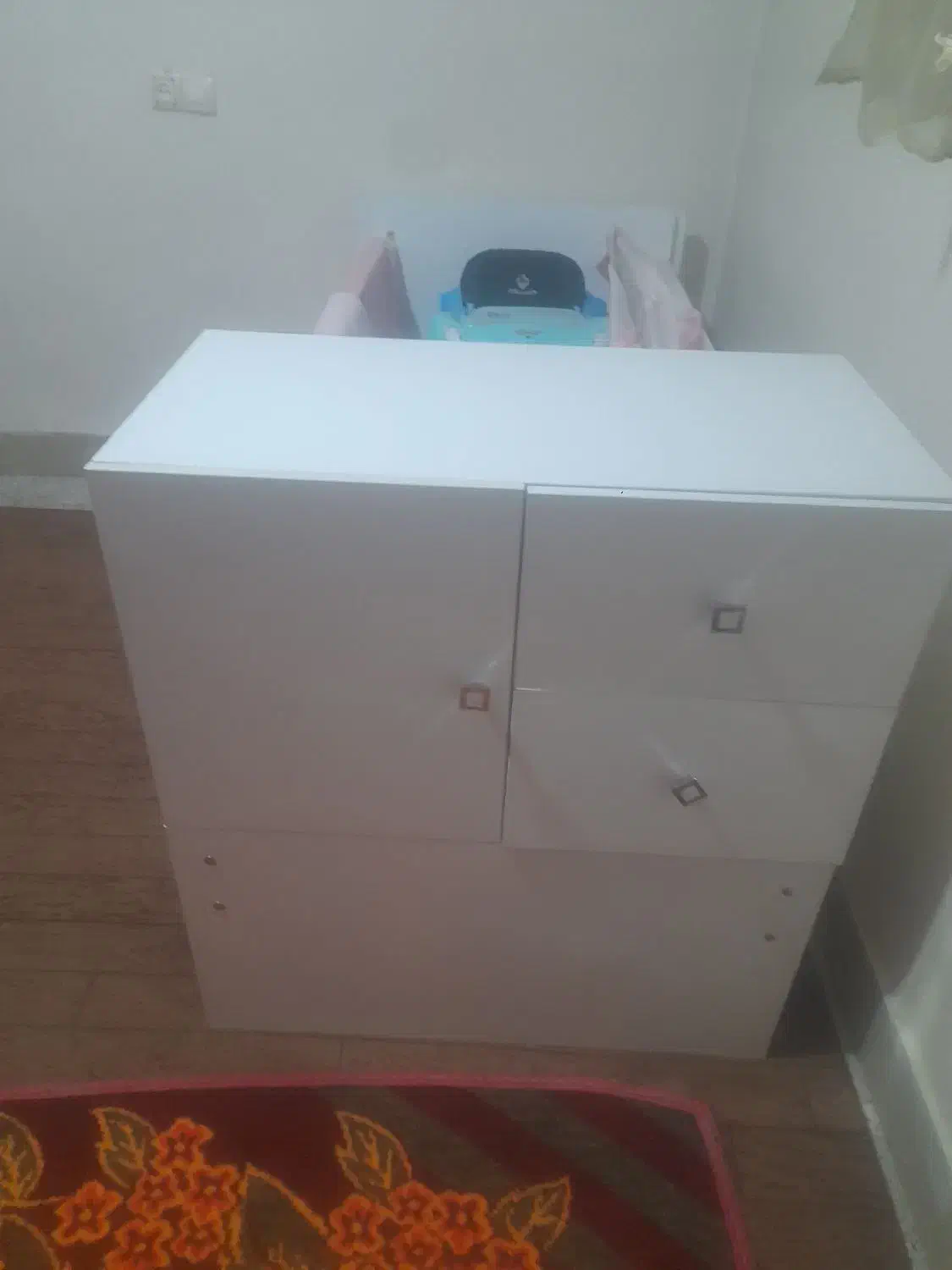 تخت گهواره نوزاد|تخت و صندلی بچه|فولادشهر, C5|دیوار