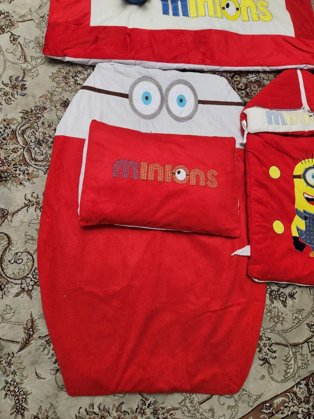 ست تشک و پتو مینیون ها|رختخواب، بالش، پتو|تهران, شهید فکوری|دیوار