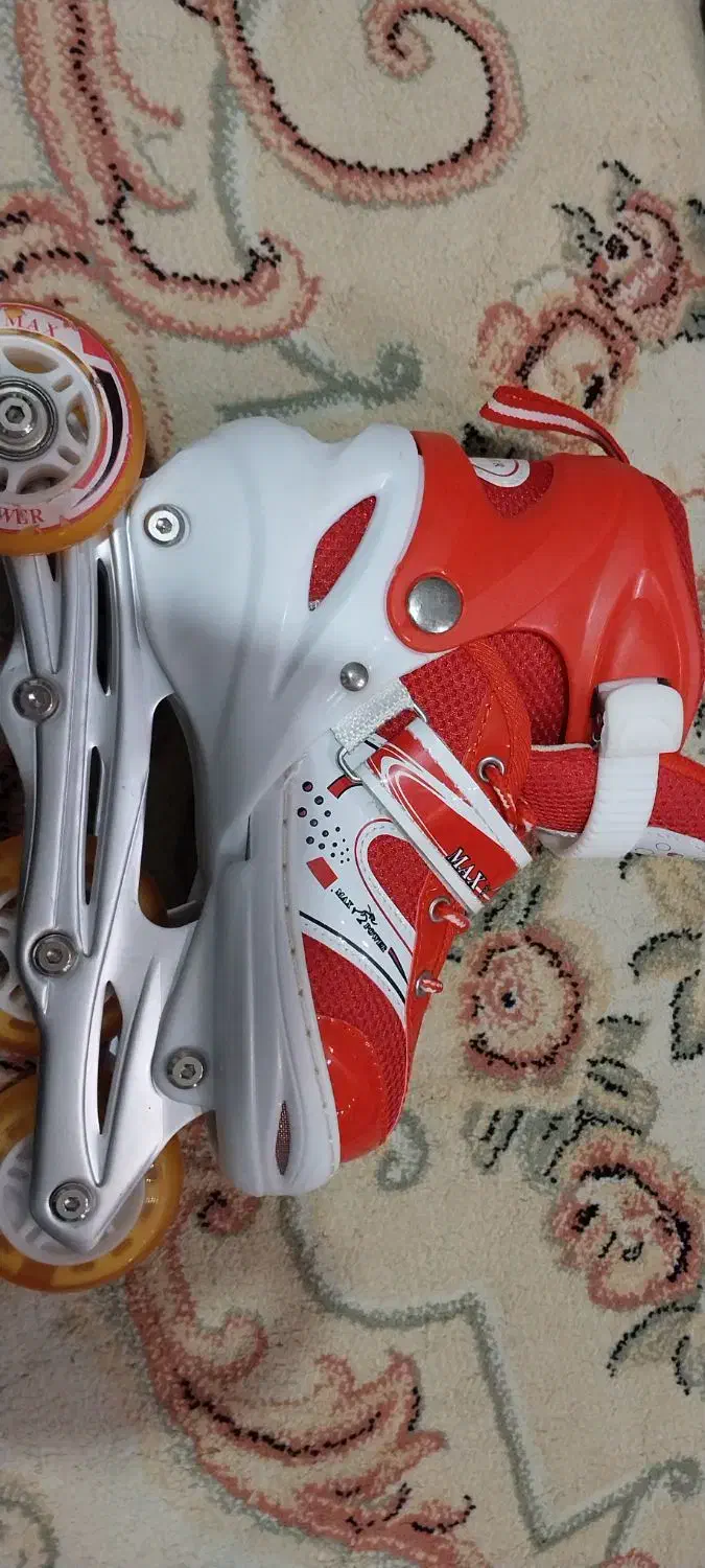 کفش اسکیت|دوچرخه، اسکیت، اسکوتر|خرم‌آباد, |دیوار