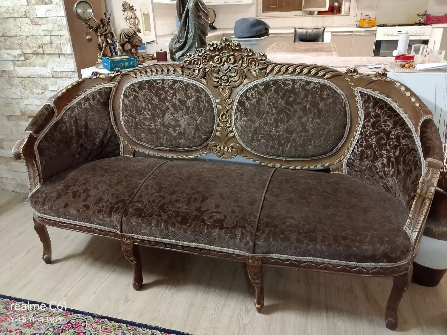 دو دست مبل قدیمی چوب گردو|مبلمان خانگی و میز عسلی|کرمان, |دیوار