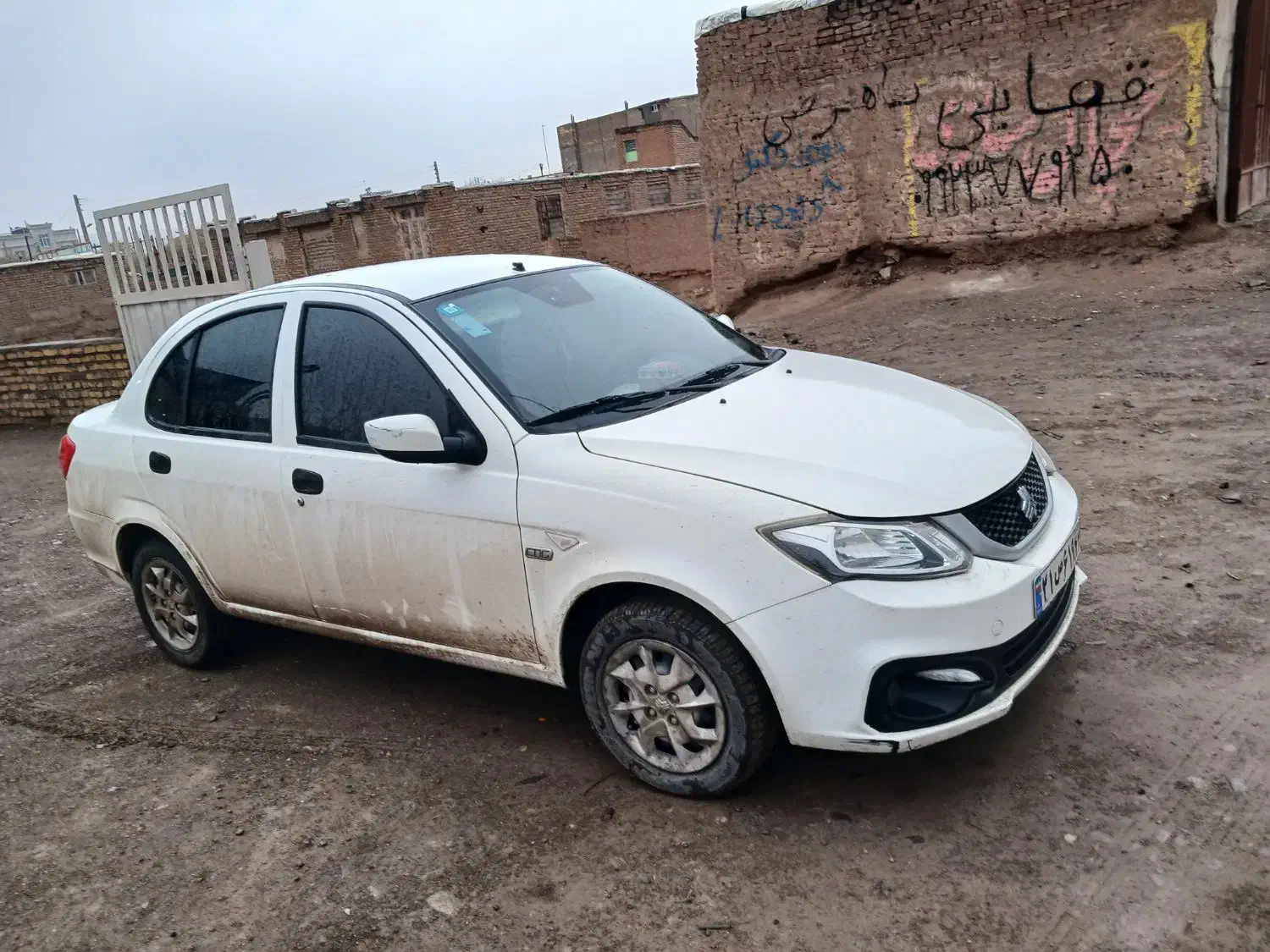 ساینا ۴۰۲ دوگانه|خودرو سواری و وانت|مشهد, بهشت|دیوار