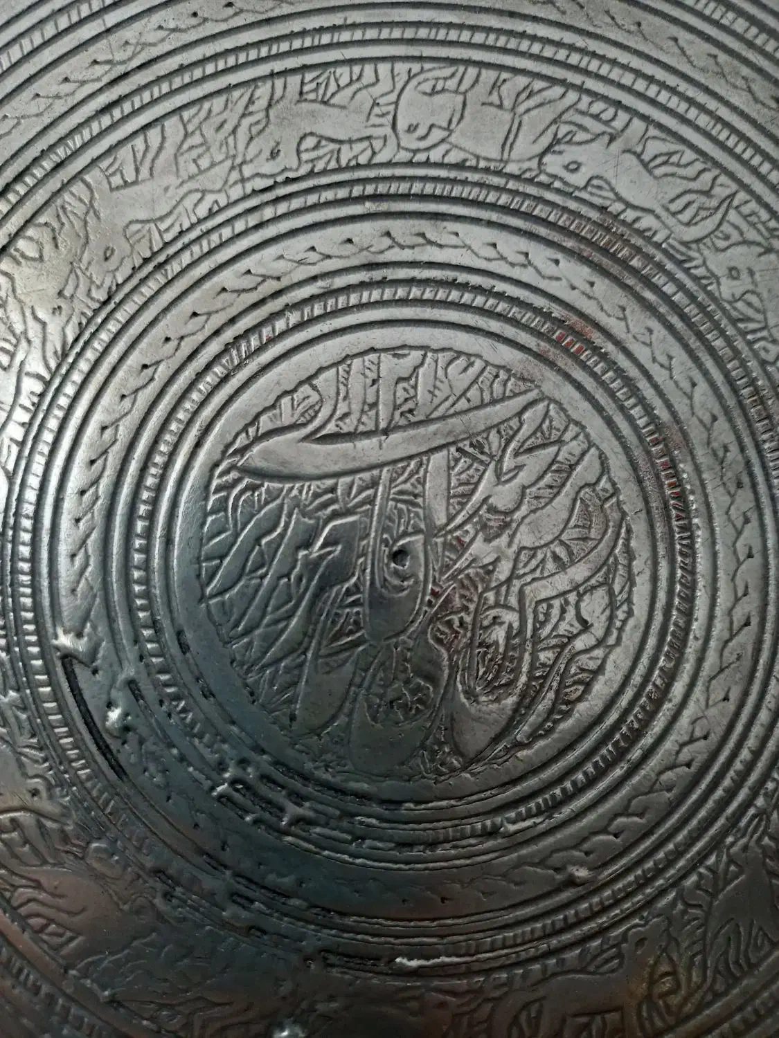 مجمع کنگره‌دار مسی قاجاری|کلکسیون اشیاء عتیقه|اردبیل, |دیوار