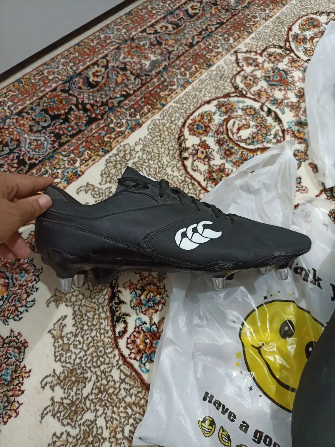 کفش استوک میخی چمن اصلی|کیف، کفش، کمربند|تهران, بهارستان|دیوار