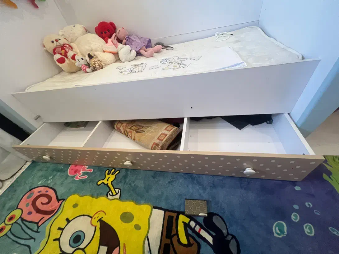 تخت کودک ممبران وکیوم شده ، کشودار|تخت و صندلی بچه|رشت, معلم|دیوار