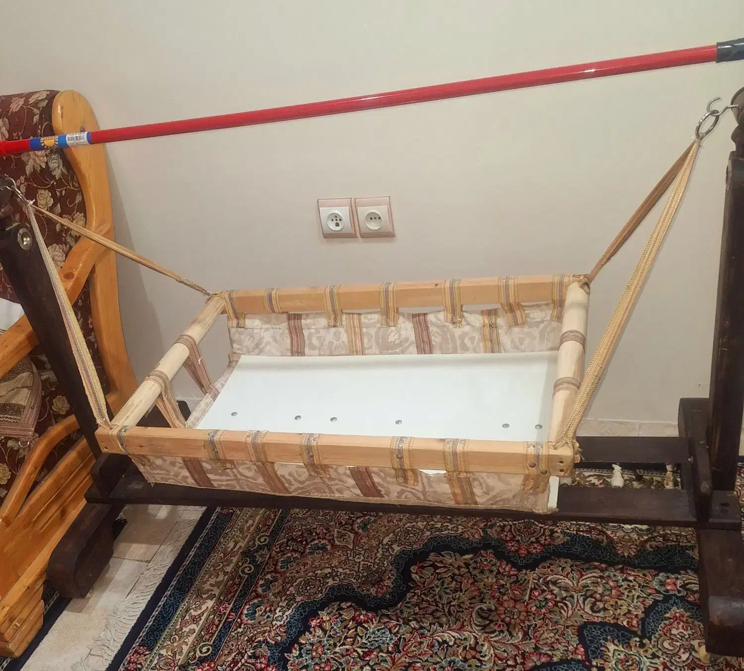 گهواره کودک|تخت و صندلی بچه|اسلامشهر, شهرک مفیدی|دیوار