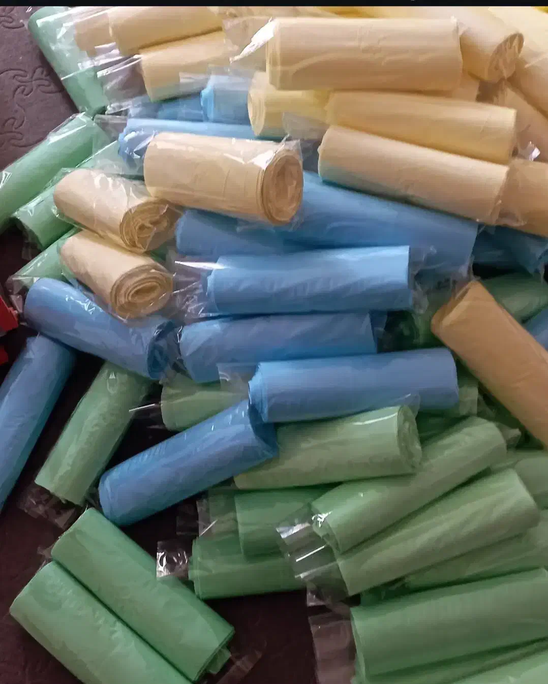 سفره یکبار مصرف الوان رنگی|ظروف نگهدارنده، پلاستیکی، یکبارمصرف|قم, قلعه کامکار|دیوار