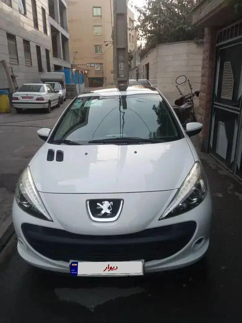 207پانا دنده خانگی بسیار تمیز با کارکرد پایین|خودرو سواری و وانت|تهران, شهرک دانشگاه|دیوار