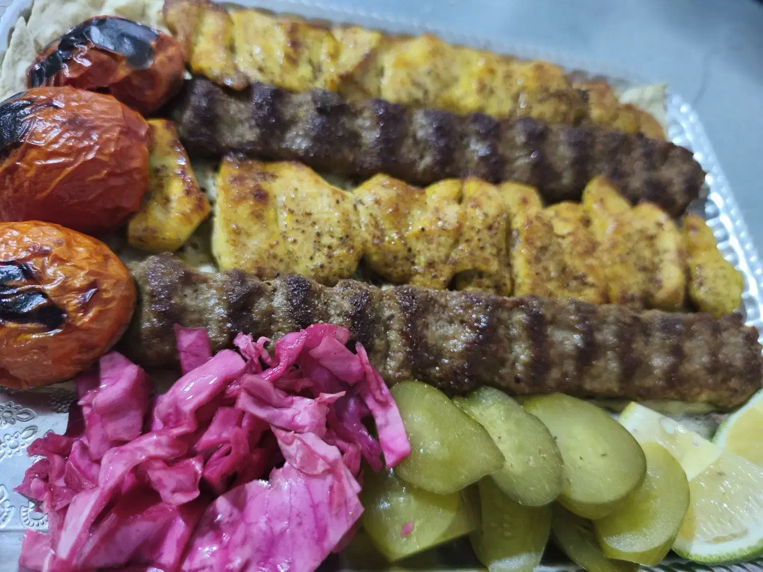 آشپزخانه بیرون بر دست پخت مامان|خدمات پذیرایی، مراسم|شهرکرد, |دیوار