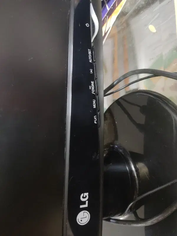مانیتور LG|قطعات و لوازم جانبی رایانه|اصفهان, آبشار|دیوار