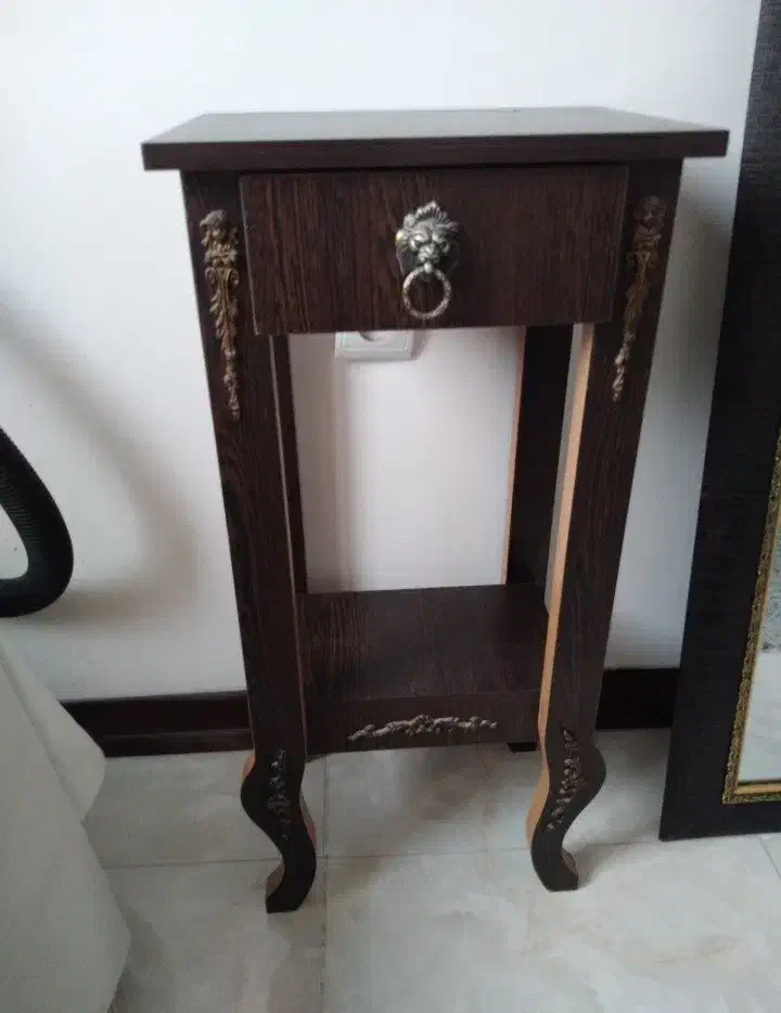 تخت چوبی قدیمی|تخت و سرویس خواب|بابل, |دیوار