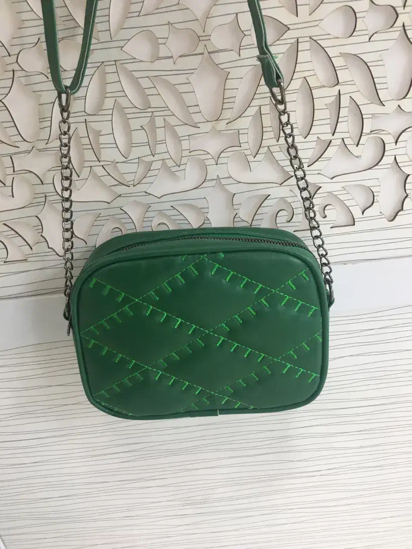 کیف دوشی|کیف، کفش، کمربند|لاهیجان, طالقانی|دیوار