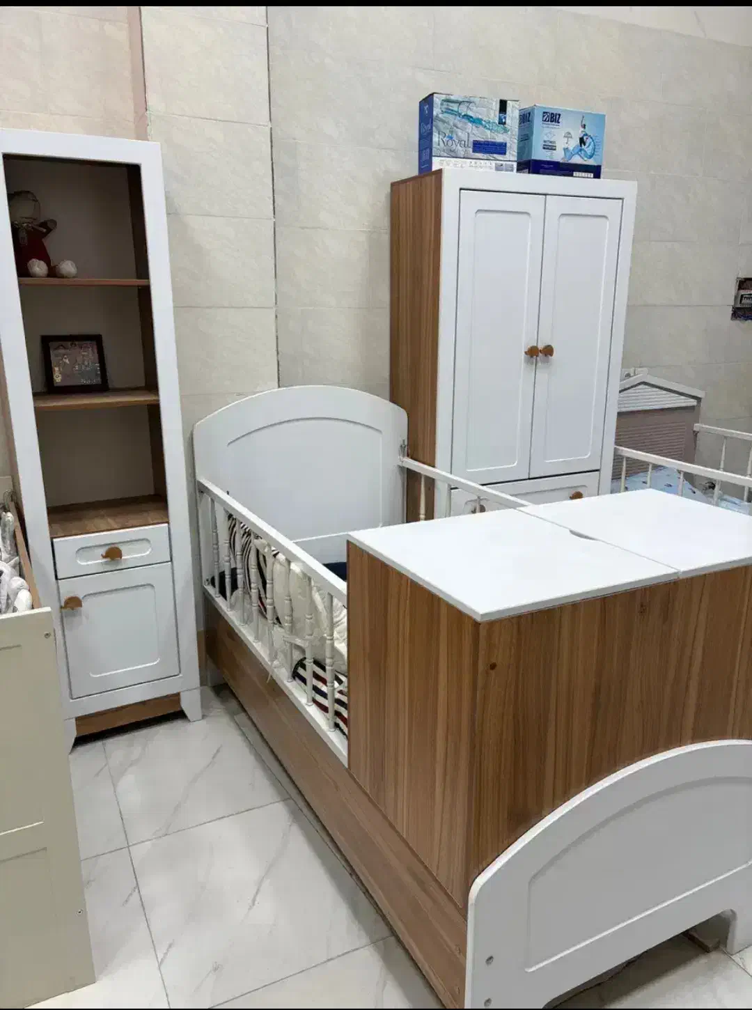 تخت و کمد نوزاد و نوجوان سیسمونی|اسباب و اثاث بچه|بیرجند, |دیوار