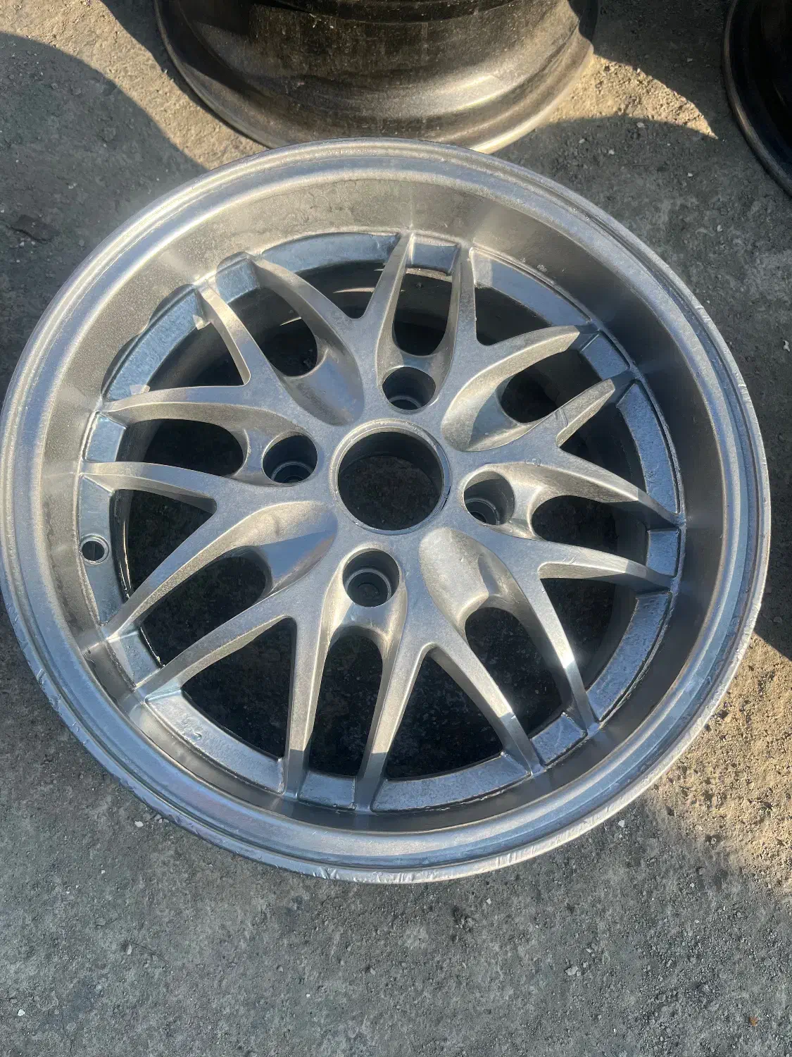 رینگ اسپرت سایز ۱۴ مناسب خانواده پژو و تیبا|قطعات یدکی و لوازم جانبی|صفادشت, |دیوار