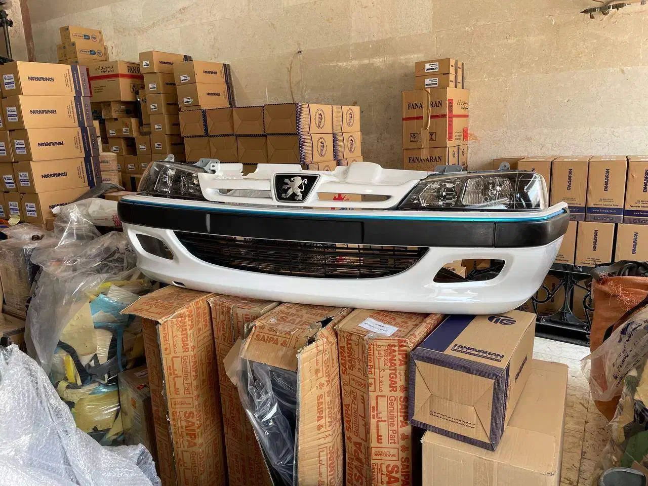 چراغ جلو پارس فابریک داخل مشکی elx کروز|قطعات یدکی و لوازم جانبی|تهران, طیب|دیوار