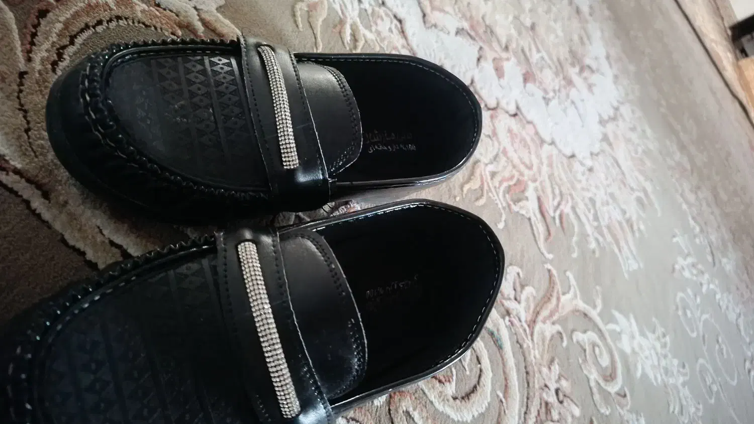 کفش زنانه|کیف، کفش، کمربند|سرپل ذهاب, |دیوار