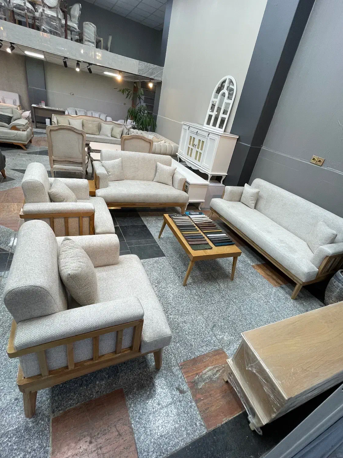 مبلمان اوتیس|مبلمان خانگی و میز عسلی|کرمانشاه, |دیوار