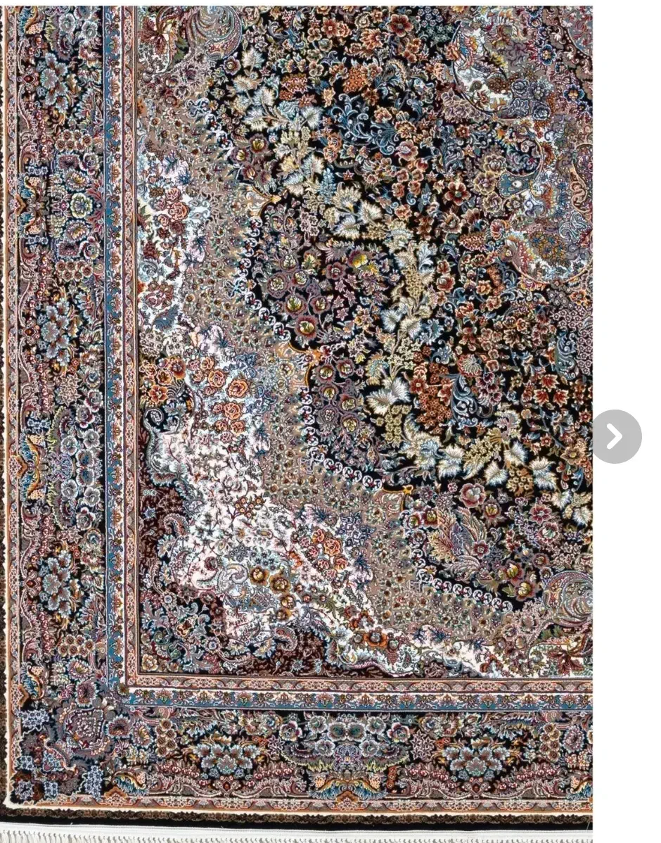 فرش 700شانه گلستان فروش فوری به دلیل مهاجرت|فرش|ارومیه, |دیوار