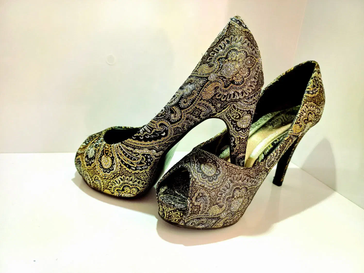 انواع کفش مجلسی با ارسال رایگان به سراسر ایران|کیف، کفش، کمربند|لردگان, |دیوار