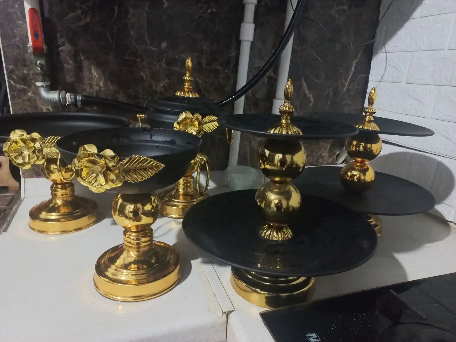 تزیینی ویترینی|ظروف سرو و پذیرایی|فولادشهر, B2|دیوار