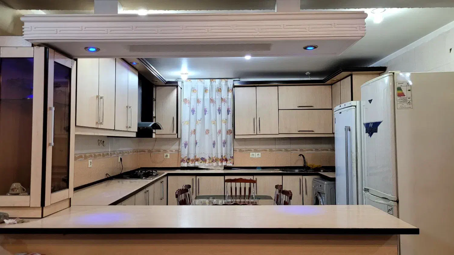 اجاره خانه ۱۱۰ متری دو خواب|اجارهٔ آپارتمان|جیرفت, |دیوار