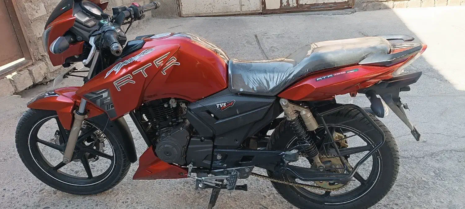 آپاچی نیوفیس|موتورسیکلت|بوکان, |دیوار