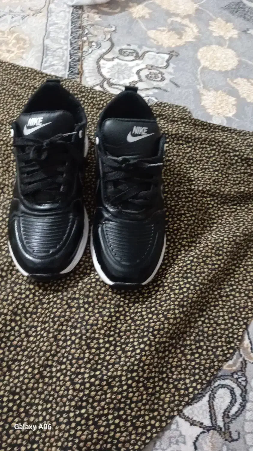 کفشها یه بار پا خورده سایزه نیس بفرش میری|کیف، کفش، کمربند|قوچان, |دیوار