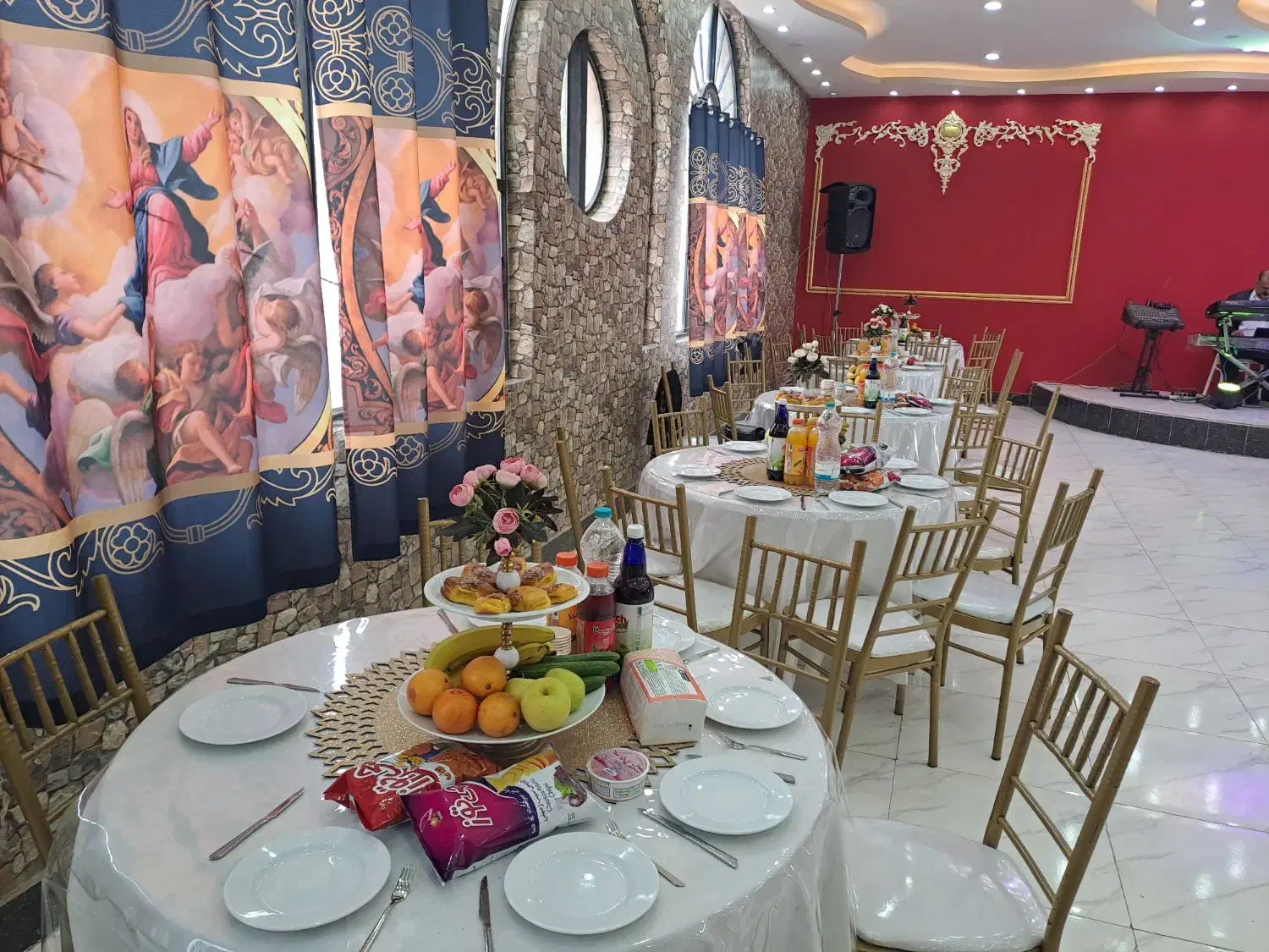 باغ.تالار..صوفیان|خدمات پذیرایی، مراسم|صوفیان, |دیوار