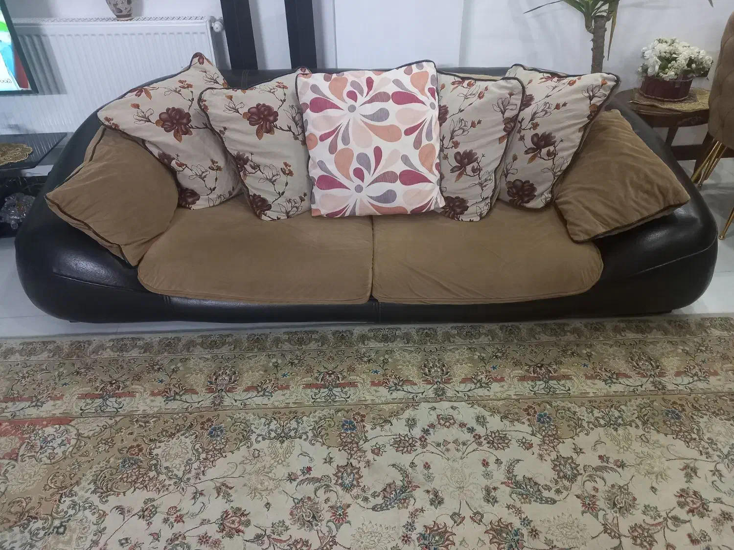 مبل راحتی بوگاتی هفت نفره|مبلمان خانگی و میز عسلی|شهریار, شهرک وائین|دیوار