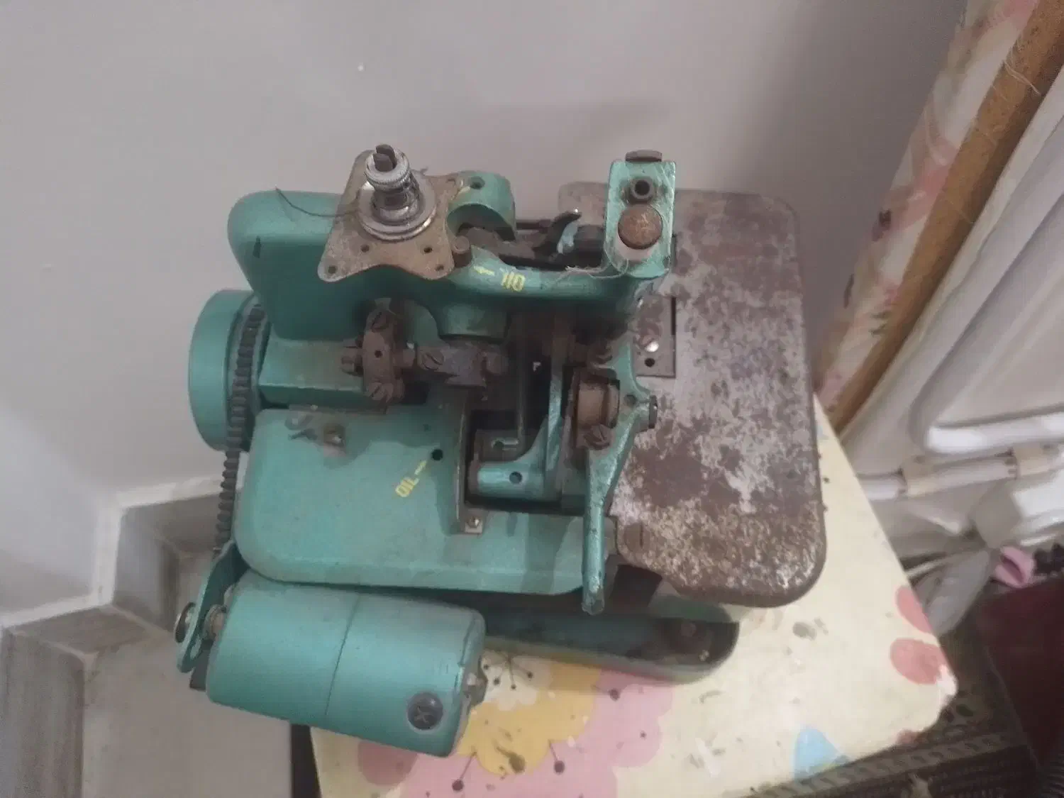 چرخ خیاطی با میز و سردوز|چرخ خیاطی و ریسندگی|قائمشهر, |دیوار