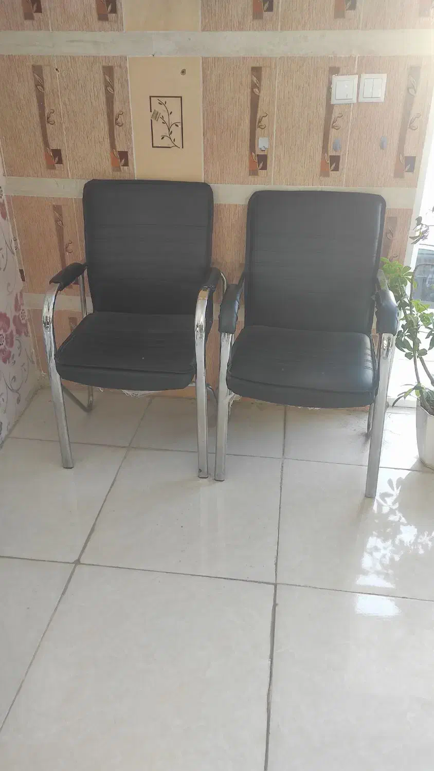 دو عدد صندلی کنفرانسی|صندلی و نیمکت|یزد, |دیوار