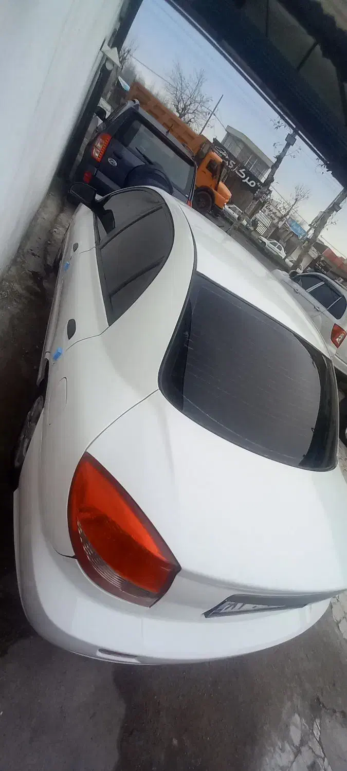 ریو مدل ۸۸ سفید|خودرو سواری و وانت|رشت, پیرکلاچای|دیوار