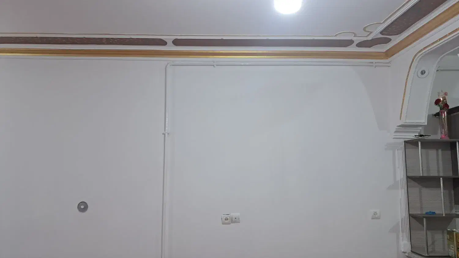 رنگ کاری ساختمان درب و پنجره|خدمات پیشه و مهارت|بروجرد, |دیوار