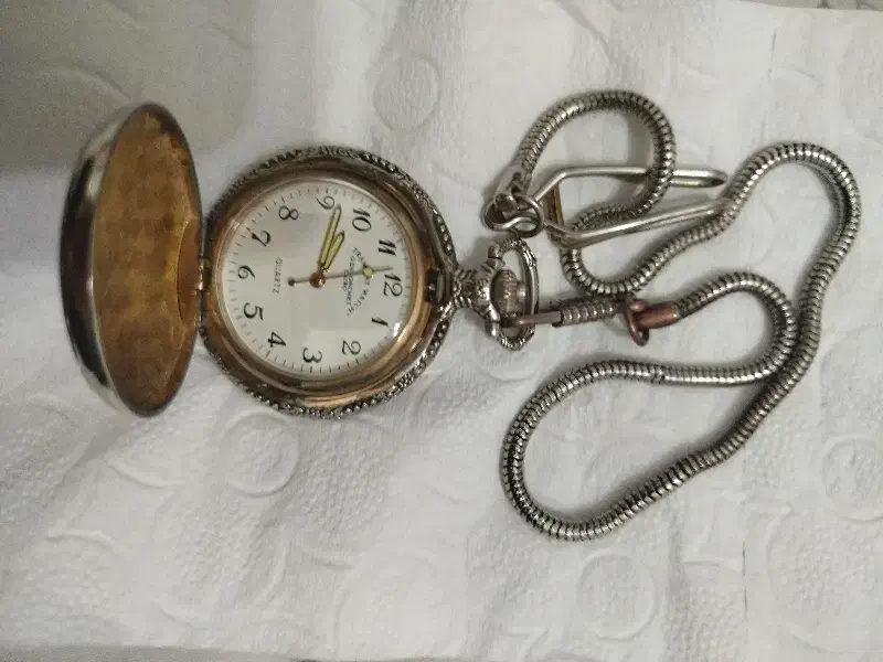 ساعت جیبی آنتیک عتیقه|کلکسیون اشیاء عتیقه|اسلام‌شهر, مسکن مهر اسلاشهر (شهرک امام خمینی)|دیوار