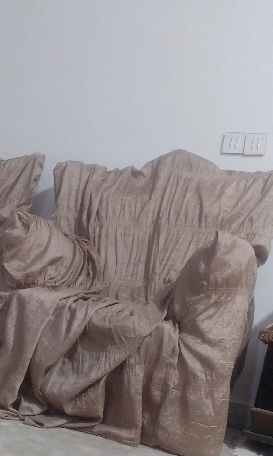 رومبلی کرم رنگ|مبلمان خانگی و میز عسلی|کوهدشت, |دیوار