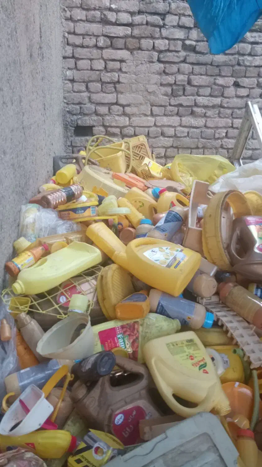 نیازمند کارگر آسیاب پلاستیک|استخدام صنعتی، فنی، مهندسی|ملایر, |دیوار