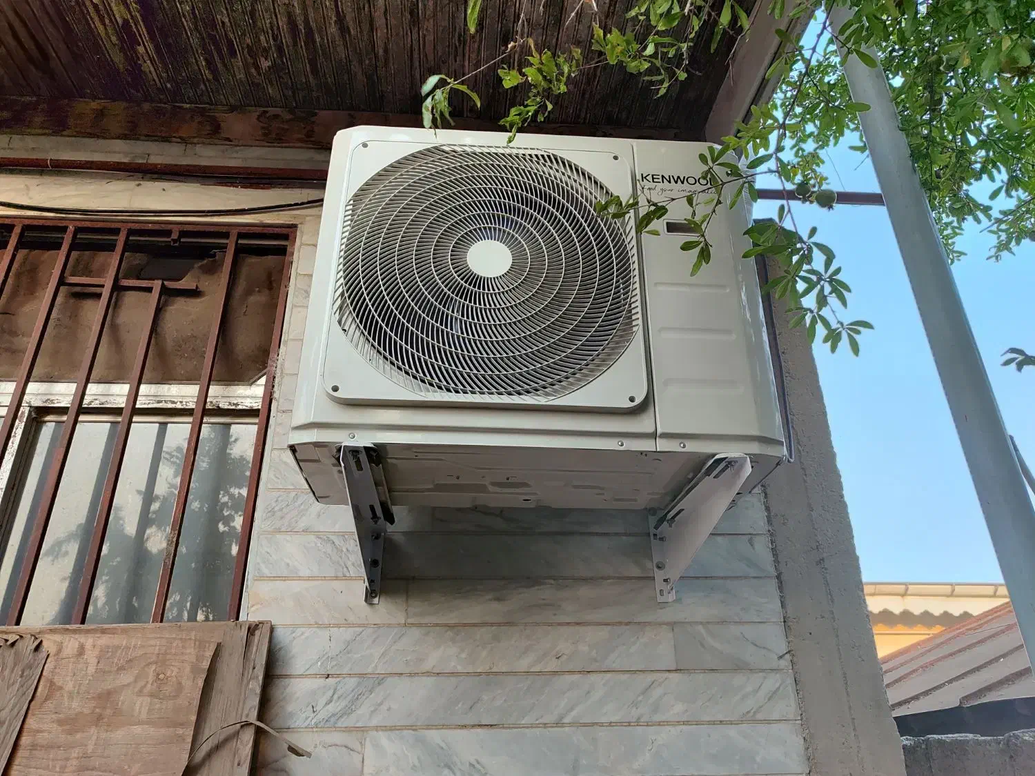 نصب کولرگازی اسپیلت|خدمات پیشه و مهارت|لشت نشا, |دیوار