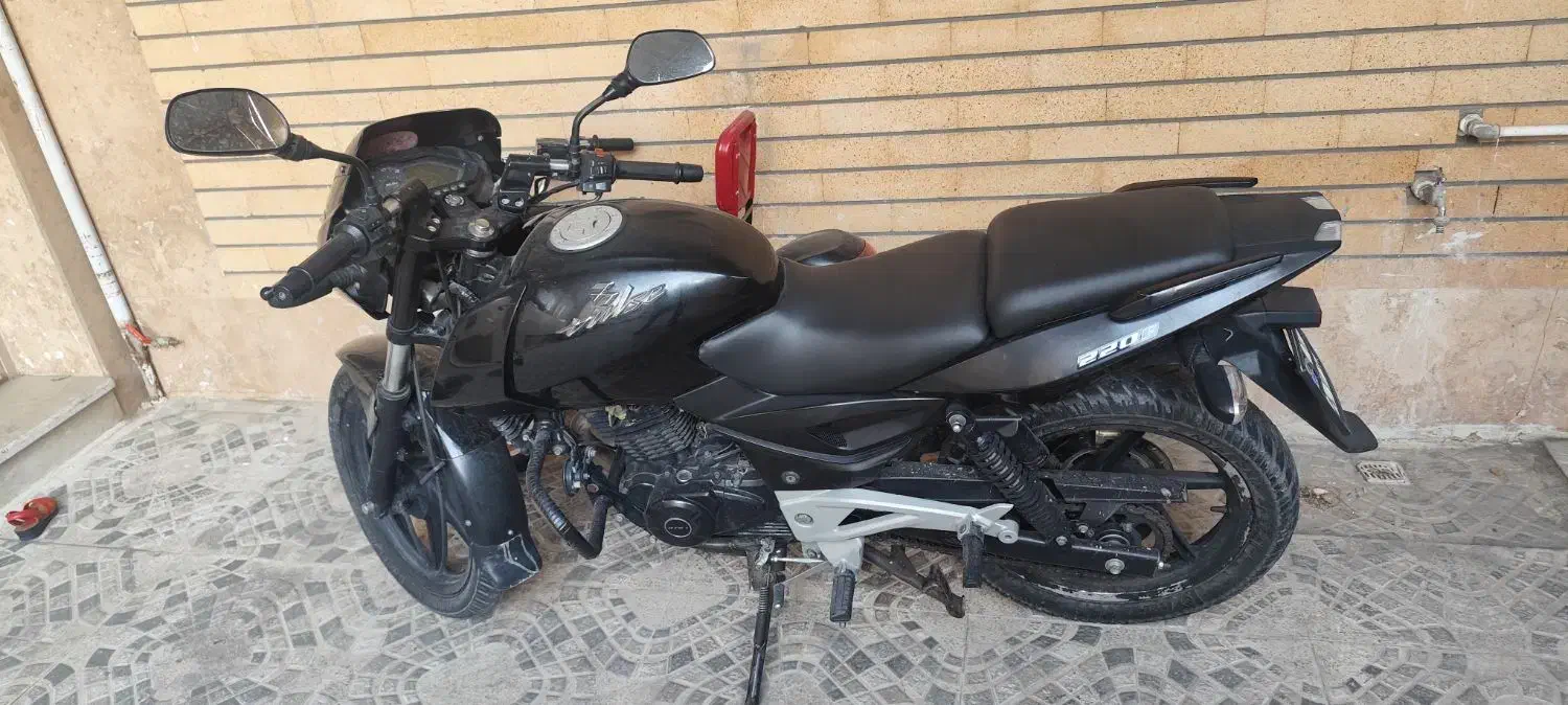 پالس ۲۲۰|موتورسیکلت|سمنان, |دیوار