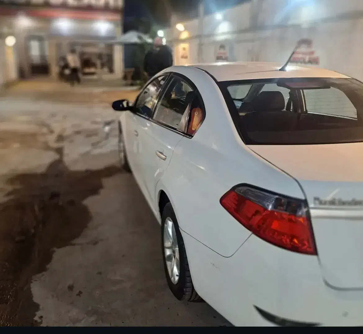 نمایشگاه تخصصی خودرو|اجارهٔ مغازه و غرفه|رشت, کوی امام رضا|دیوار