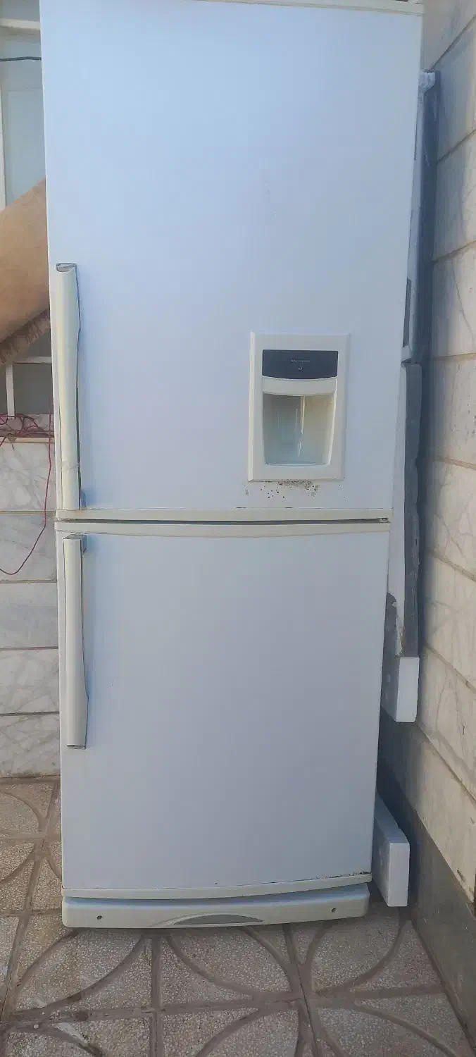 یخچال بالاپایین|یخچال و فریزر|سبزوار, شرق کال میانی|دیوار