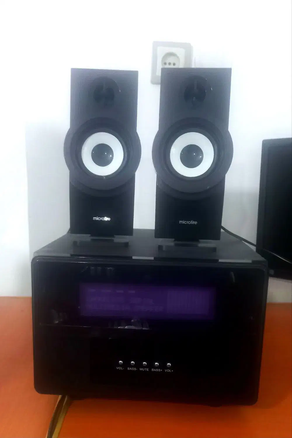 بلندگو و دستگاه صدا|سیستم صوتی خانگی|همدان, |دیوار