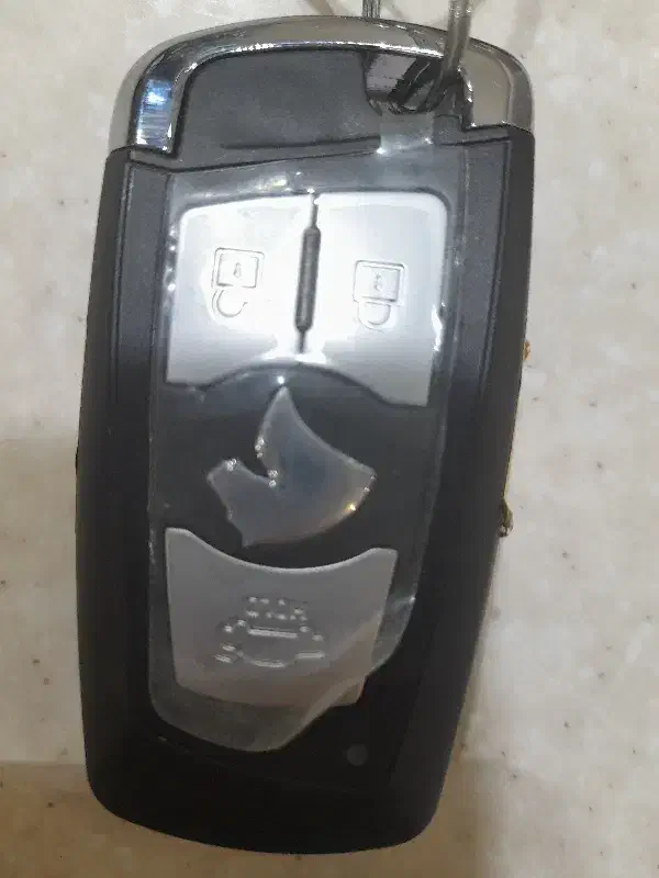 ریموت ماشینم گم کردم|اشیا|یزد, |دیوار