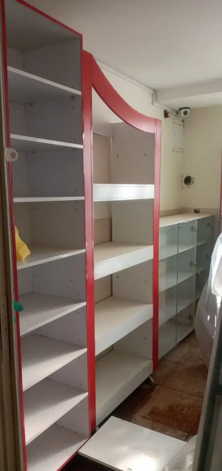 فروش قفسه دارای چرخ جک دار|فروشگاه و مغازه|هشتگرد, فاز ۱ مهستان|دیوار