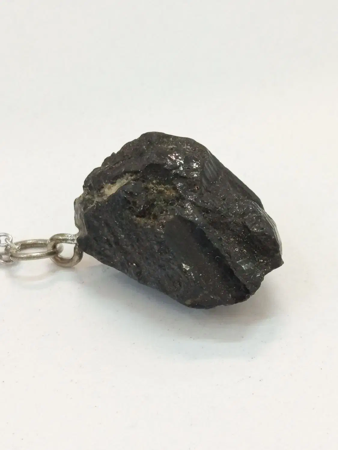 سنگ تورمالین سیاه|بدلیجات|گرگان, |دیوار