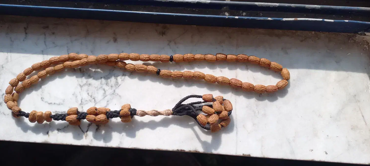 تسبیح زیتون در انواع طرح و نقش تراش دست|جواهرات|رشت, پیرسرا|دیوار