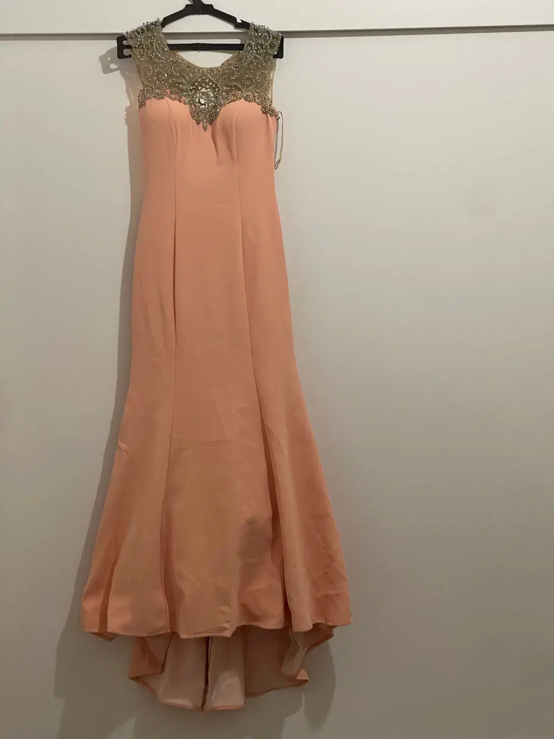 لباس مجلسی|لباس|سلماس, |دیوار