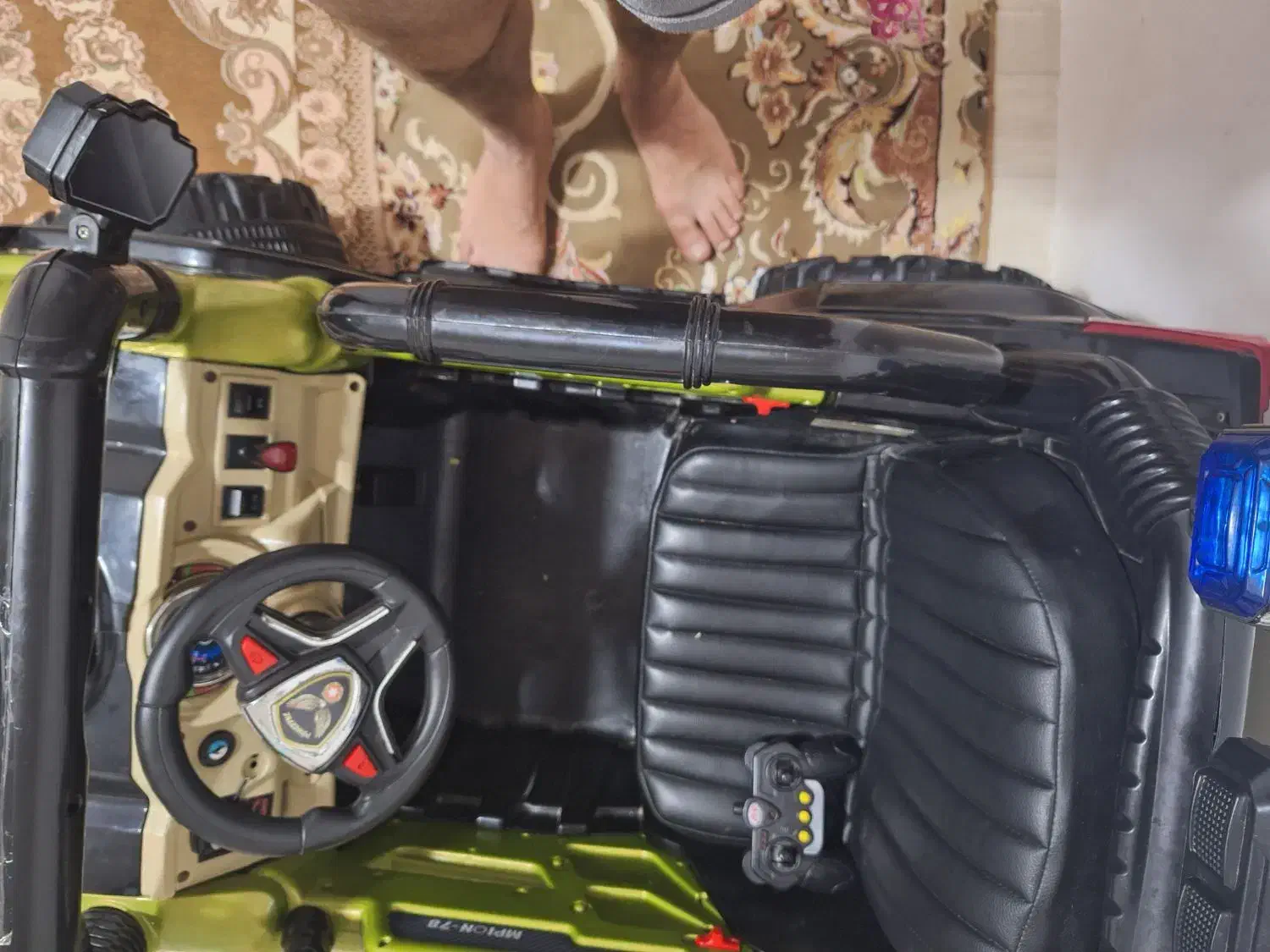 ماشین شارژی دو نفره|اسباببازی بچه|قروه, |دیوار