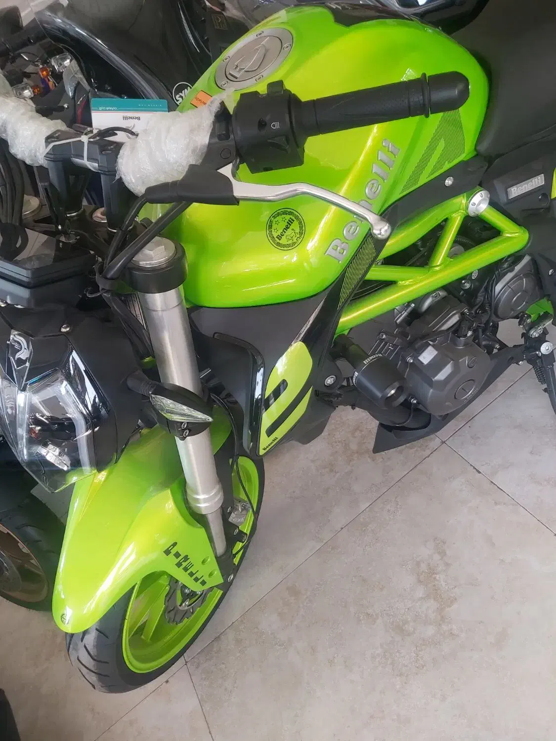 موتور لاکی و بنلی جفت|موتورسیکلت|پاکدشت, پاکدشت (مامازند)|دیوار